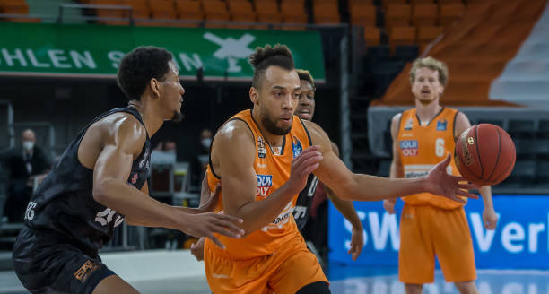 力是球队取 力是球队取