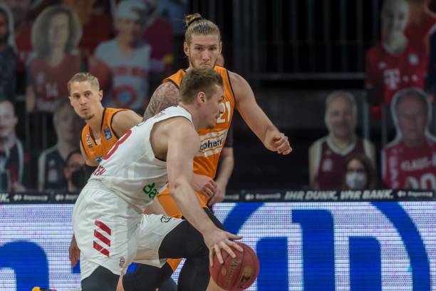 正体现了曼 正体现了曼