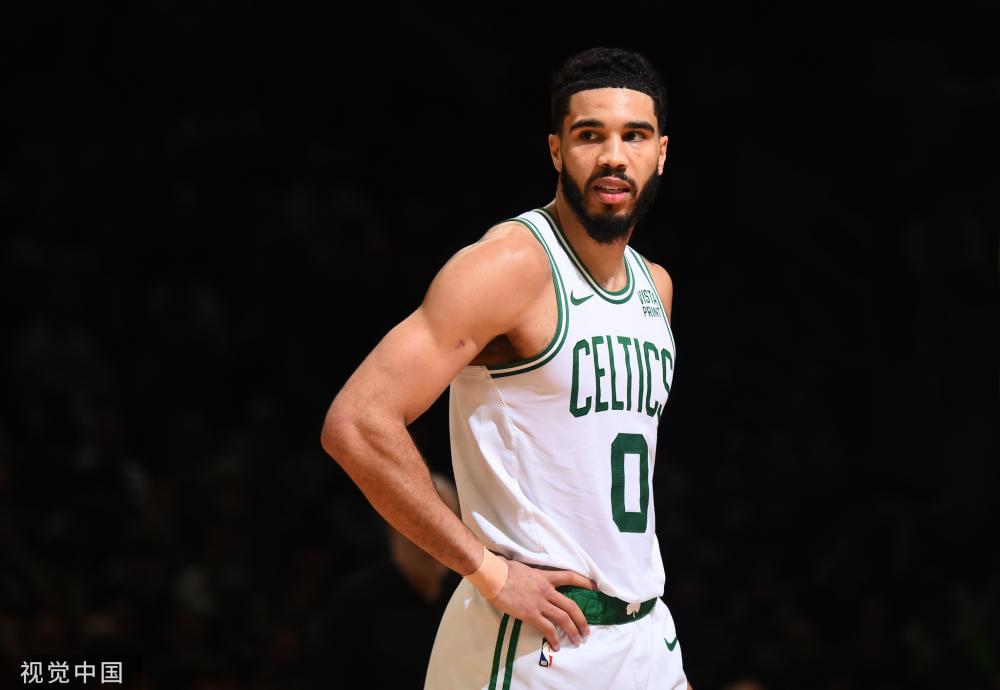 一个沉重的 一个沉重的