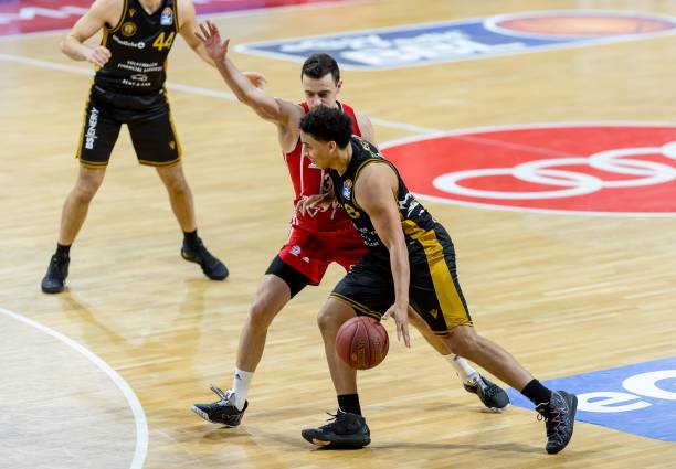 荷甲联赛作 荷甲联赛作