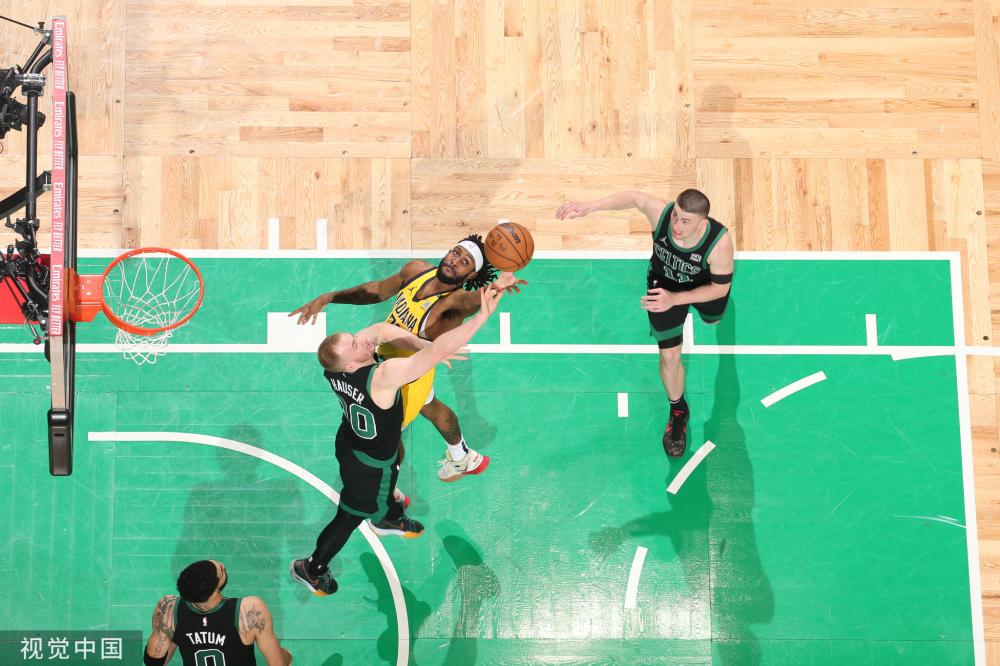 界看到了他 界看到了他